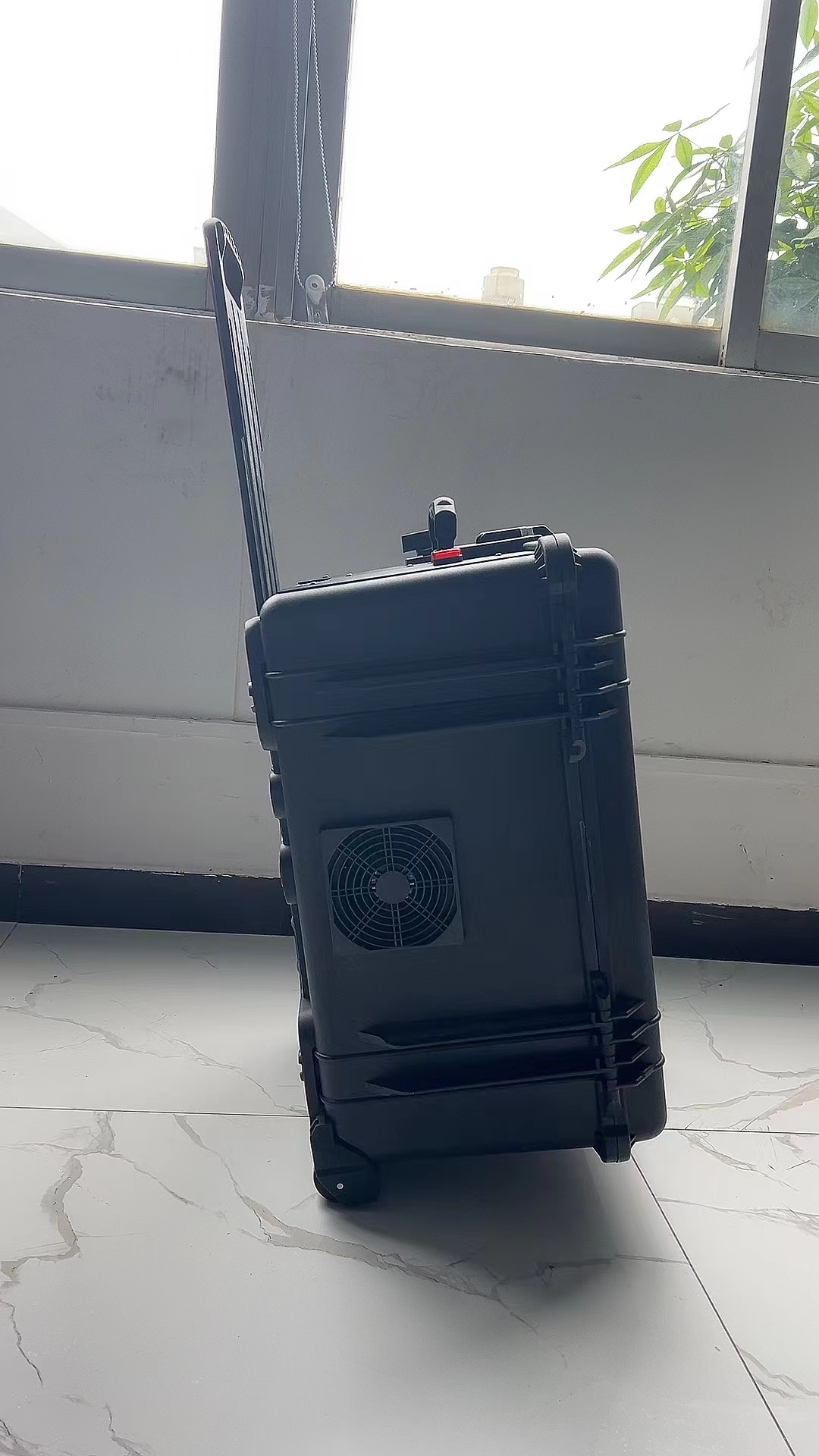 阿鲁科尔沁手拉箱型移动通信干扰器
